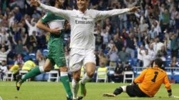 Cristiano Ronaldo, durante su partido ante el Elche.