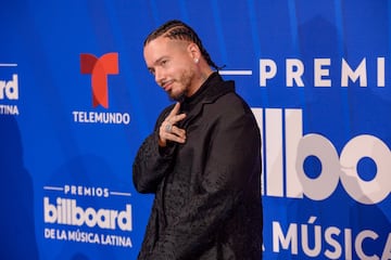  J Balvin.