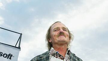 SANTA MONICA, CA - JULY 30: Guinnes Book of World Records holder Dale Webster arrives at the premier of the surfing documentary movie "Step Into Liquid" on Santa Monica Pier July 30, 2003 in Santa Monica, California. (Photo by Carlo Allegri/Getty Images)