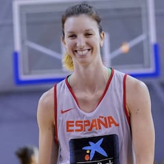 Laura Gil: "A veces tengo que hacer recuento de mis medallas"