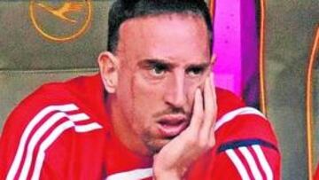 <b>SE ESFUMA UN SUEÑO. </b>Ribéry espera a que se produzca el milagro; si no, será la próxima temporada.