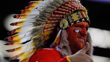 ATLANTA, GA - DECEMBER 04: A Kansas City Chiefs fan cheers during the game against the Atlanta Falcons at Georgia Dome on December 4, 2016 in Atlanta, Georgia. Kevin C. Cox/Getty Images/AFP
== FOR NEWSPAPERS, INTERNET, TELCOS & TELEVISION USE ONLY ==