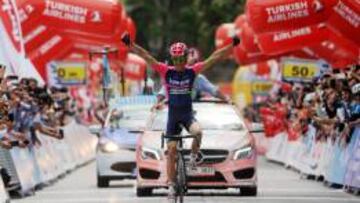 Przemysław Niemiec gana la primera etapa en la Vuelta a Turquía.