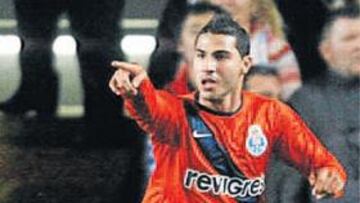 <b>CODICIADO. </b>Quaresma tiene un gran cartel en Europa.