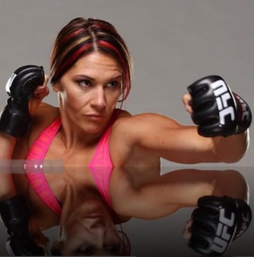 2 - Cat Zingano, 33, nacida en Winona Minnesota USA. Record: 9-1-0 
