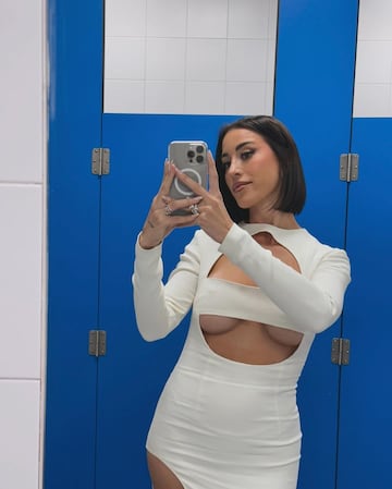 Su cuenta personal de Instagram cuenta con 1,9 millones de seguidores.