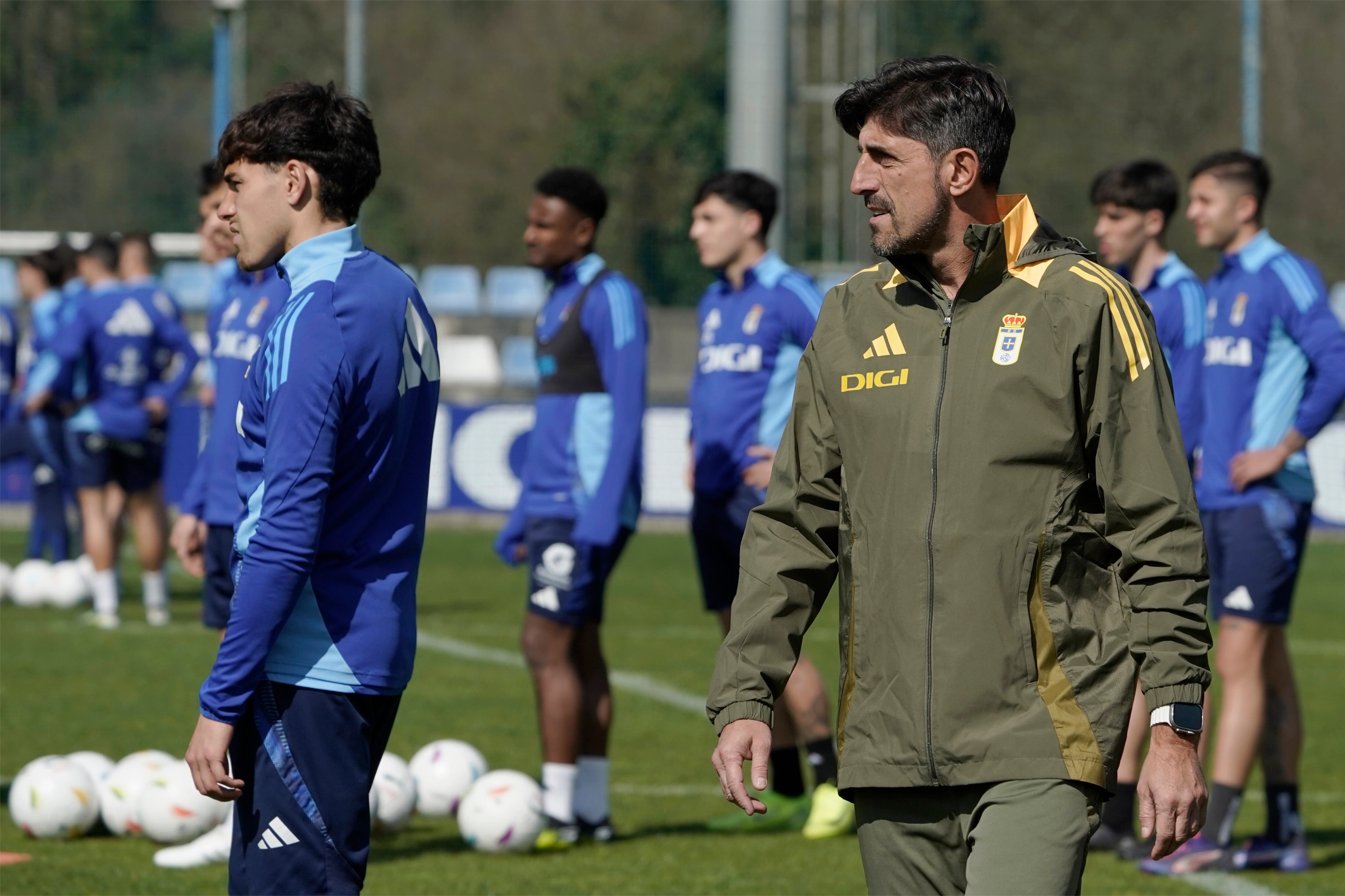10/04/25 REAL OVIEDO ENTRENAMIENTO PAUNOVIC