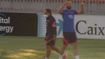 Intensidad y el 'Profe' Ortega en el ¨²ltimo entrenamiento de la semana del Atleti
