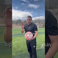 Ramoncito Morales da “clases” en redes sobre como pegarle al balón