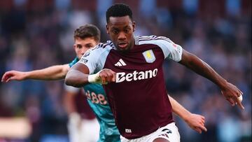 Jhon Jader Durán, delantero colombiano de Aston Villa