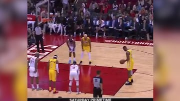 Lo que sucedió durante los tiros libres de LeBron en Houston tiene a la NBA enloquecida