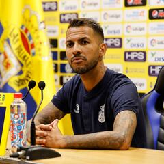 Viera apela al equilibrio para el derbi