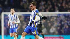 Mac Allister se gradúa