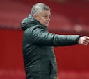 Solskjaer enseña la salida a seis jugadores en invierno
