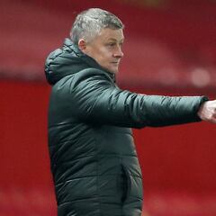 Solskjaer enseña la salida a seis jugadores en invierno