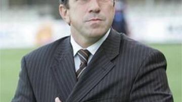 <b>AÑO Y MEDIO.</B> Víctor Muñoz llegó al banquillo del Zaragoza en enero de 2004.