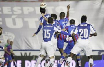 1-1. Simao marcó el gol del empate.