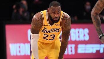 LeBron James left frustrated after Lakers collapse against Warriors