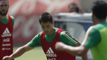 Javier Hernández, durante un entreno con México.