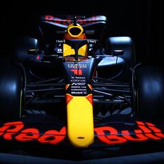 How much does a Formula 1 race car cost? (Either current or old)