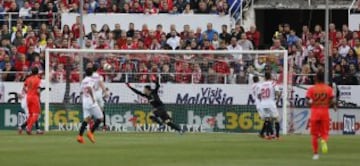 0-1. Messi marcó el primer gol.