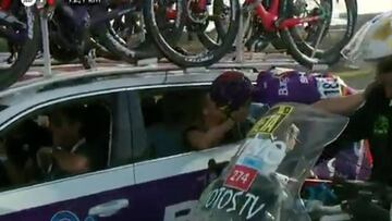 Ciclista del Burgos pide matrimonio en plena etapa