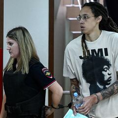 American basketball star Brittney Griner appeals to Pres. Biden for her release