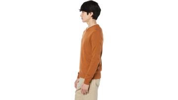 Jersey con cuello de pico para hombre de Amazon Essentials cálido y cómodo en color naranja