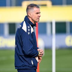 Gaizka Garitano: “Estamos buscando compensar la plantilla”