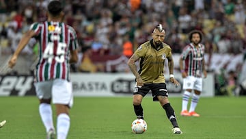 “Hey, Vidal, a tomar por cu...”: la hinchada de Fluminense no perdonó al ‘King’