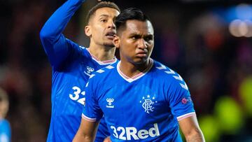 De Boer: "Morelos está un poco loco, pero es buen jugador"