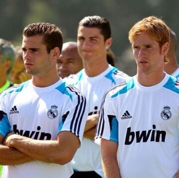 Dos hermanos que empezaron juntos el sueño de llegar a lo más alto con el Real Madrid. Primero jugaron en el Castilla y después coincidieron tres temporadas en el primer equipo, aunque Álex sólo jugó un partido en todo ese tiempo. 