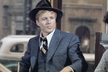 Redford ha sido uno de los grandes actores de su generación, participando en títulos tan inolvidables como ‘El golpe’, ‘Dos hombres y un destino’, ‘Todos los hombres del presidente’ y una infinidad de películas más. Como director tiene 9 títulos de los que destacan ‘El río de la vida’, ‘El hombre que susurraba a los caballos’ o ‘Quiz show. El dilema’.