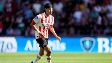 Erick Gutiérrez y Santiago Giménez con minutos en el PSV vs Feyenoord