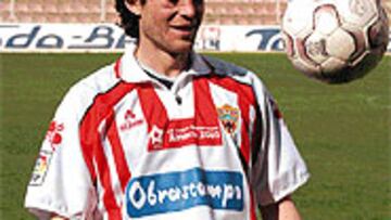 <B>ILUSIONADO</B>. Luna, tras mucho tiempo lejos, regresa a su ciudad y a su equipo.