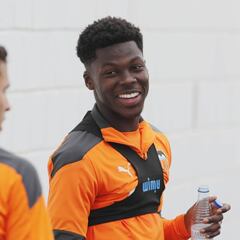 Yunus elige Estados Unidos