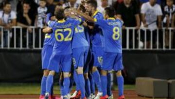 Los jugadores del BATE Borisov celebran un gol.