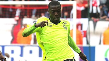 Nicolas Pepe durante un partido de la Ligue 1 con el Lille.