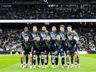 La formación titular del Celta posa para los medios gráficos en el Santiago Bernabéu.