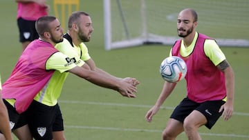 23/08/19 MALAGA CF ENTRENAMIENTO
 ISMAEL CASAS KEIDI MIKEL VILLANUEVA