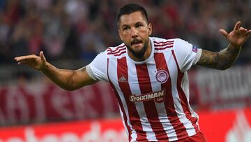 El Olympiacos acaricia la fase final y el Dinamo toma ventaja