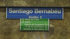 Los carteles de la estación de metro Santiago Bernabéu se venden en media hora