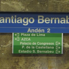 Los carteles de la estación de metro Santiago Bernabéu se venden en media hora