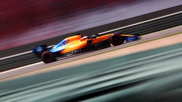 Carlos Sainz, McLaren MCL34 (China, F1 2019). 