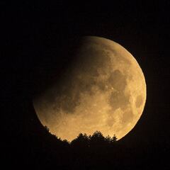 ¿Cuándo es el próximo eclipse que veremos en España y por qué hay tan pocos?