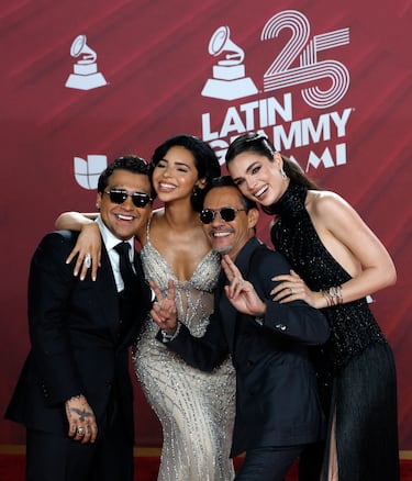 Christian Nodal,Angela Aguilar, Marc Anthony y Nadia Ferreira.