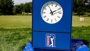 BLAINE, MINNESOTA - JULY 26: A view of the clock on the 10th hole prior to the 3M Open at TPC Twin Cities on July 26, 2023 in Blaine, Minnesota. David Berding/Getty Images/AFP (Photo by David Berding / GETTY IMAGES NORTH AMERICA / Getty Images via AFP)