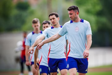 Laporte durante el entrenamiento de la Selección española.