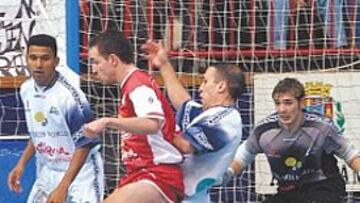 <b>RIVALIDAD. </b>Los derbys entre Polaris y ElPozo siempre son apasionados.