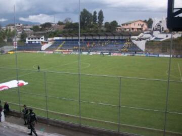 Estadio Rumiñahui: El estadio donde jugará Independiente del Valle es uno de los más pequeños de la Copa Libertadores. 7500 personas es la capacidad para el recinto ubicado en la ciudad de Sangolquí.